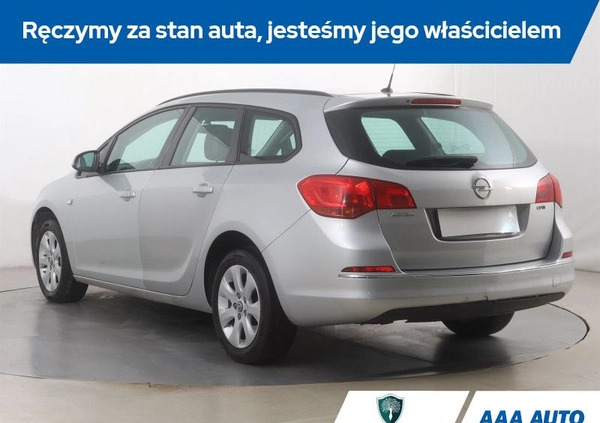 Opel Astra cena 26000 przebieg: 195616, rok produkcji 2014 z Szadek małe 172